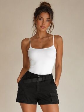 NWT Women’s Cargos Buckle Up Shorts